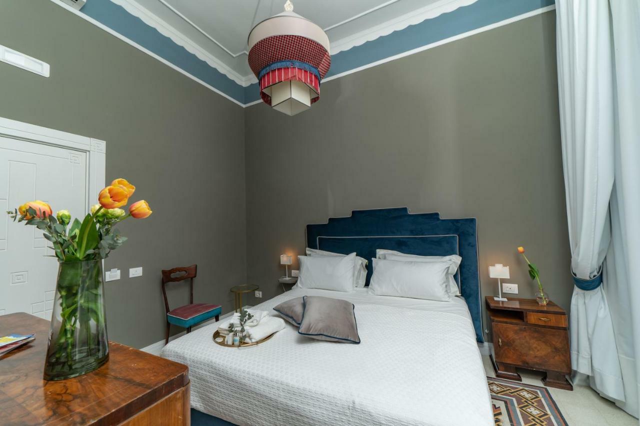Il Fiore D'Oro Luxury Holiday House เนเปิลส์ ภายนอก รูปภาพ